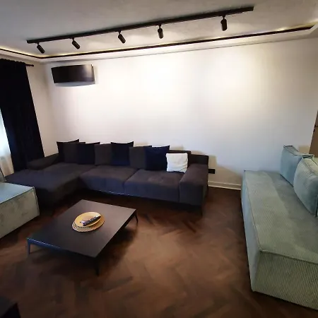 Mahogany Penthouse *